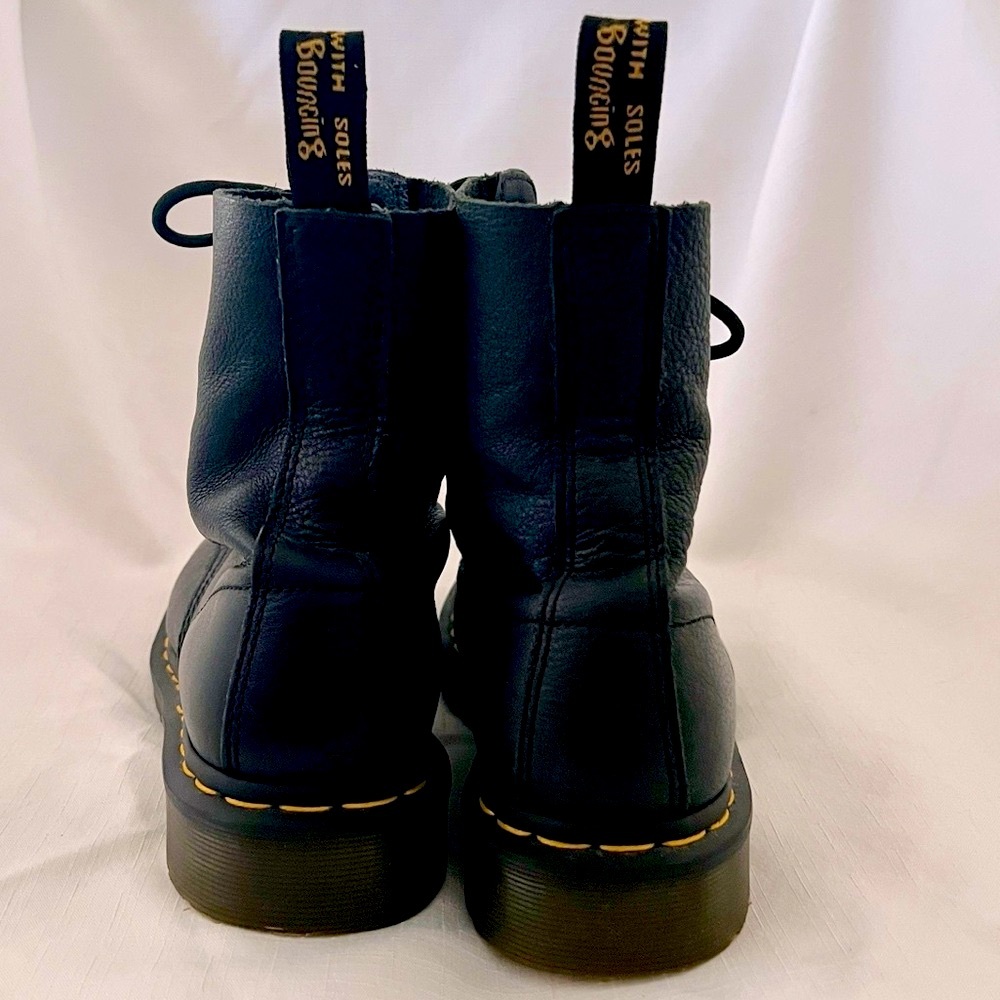 Dr. Martens/ Authentic & Original / Women’s~1460 Iconic Air Wair Leather Boot - Picture 6 of 16